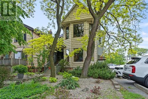 181 Janette, Windsor, ON - Outdoor