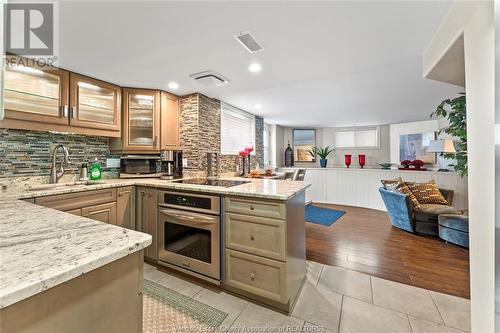 181 Janette, Windsor, ON - Indoor Photo Showing Kitchen