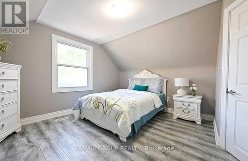 Main - 39 Walter Avenue S, Hamilton, ON - Indoor Photo Showing Bedroom