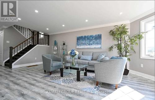 Main - 39 Walter Avenue S, Hamilton, ON - Indoor Photo Showing Living Room