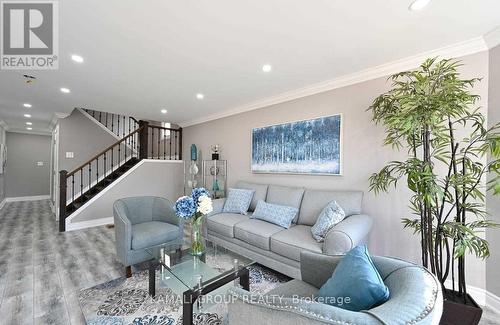 Main - 39 Walter Avenue S, Hamilton, ON - Indoor Photo Showing Living Room