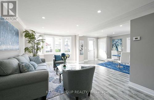 Main - 39 Walter Avenue S, Hamilton, ON - Indoor Photo Showing Living Room