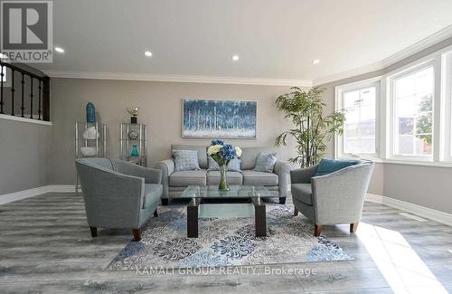 Main - 39 Walter Avenue S, Hamilton, ON - Indoor Photo Showing Living Room