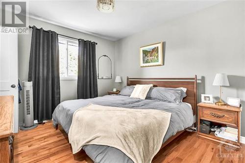 1449 Charlebois Avenue, Ottawa, ON - Indoor Photo Showing Bedroom