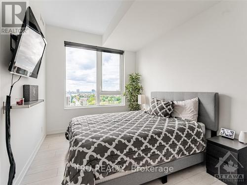 Lph12 - 270 Dufferin Street, Toronto (South Parkdale), ON - Indoor Photo Showing Bedroom