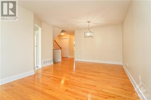 1478 Bonneville Crescent, Ottawa, ON - Indoor Photo Showing Other Room