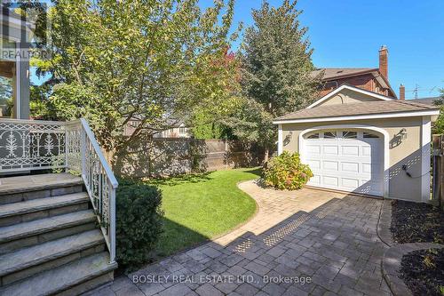 203 Rumsey Road, Toronto, ON - Outdoor