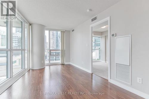 903 - 33 Bay Street, Toronto, ON - Indoor Photo Showing Other Room