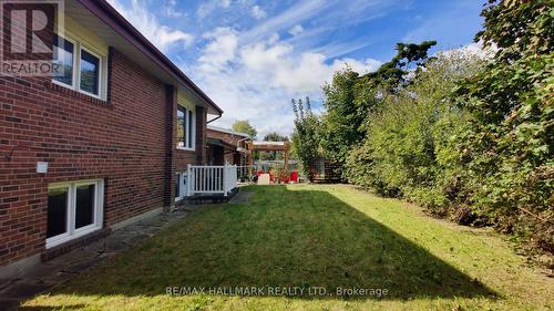 58 Masseygrove Crescent, Toronto, ON - Outdoor