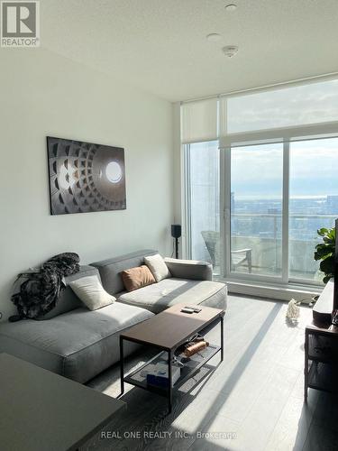 2904 - 225 Sumach Street, Toronto, ON - Indoor Photo Showing Living Room