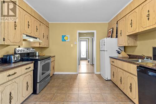 9 Pittman Place, Mount Pearl, NL - Indoor Photo Showing Kitchen