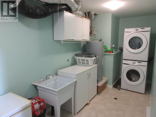 87 Peddle Drive, Grand Falls Windsor, NL - Indoor Photo Showing Laundry Room