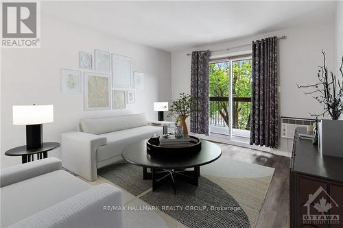 309 - 1100 Millwood Avenue, Brockville, ON - Indoor Photo Showing Living Room