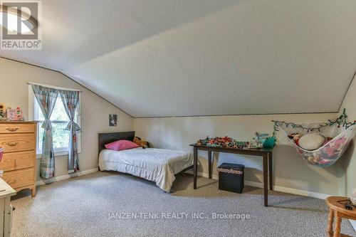 27 Union Street, Bayham (Vienna), ON - Indoor Photo Showing Bedroom