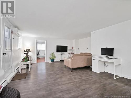 109 - 111 Hedgewood Drive, Moncton, NB - Indoor Photo Showing Living Room