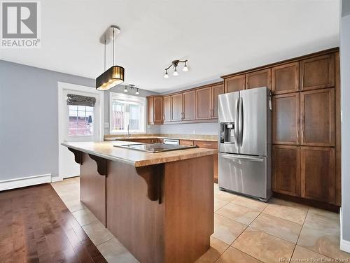 109 - 111 Hedgewood Drive, Moncton, NB - Indoor Photo Showing Kitchen