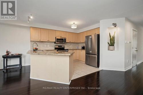 180 Sherwood Road, Milton, ON - Indoor Photo Showing Kitchen With Stainless Steel Kitchen