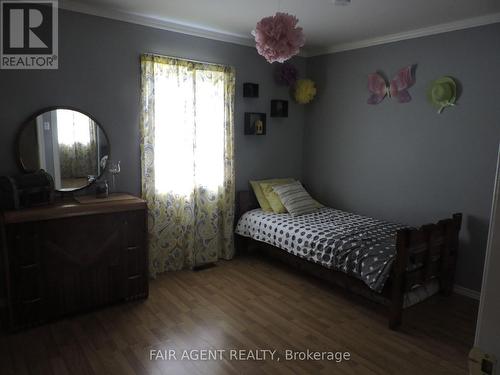 20232 Hwy 66 East, Larder Lake (Larder/Virginiatown), ON - Indoor Photo Showing Bedroom