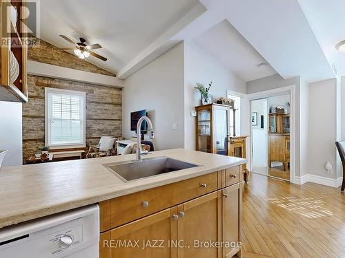 301 - 79 King Street, Cobourg, ON - Indoor Photo Showing Kitchen