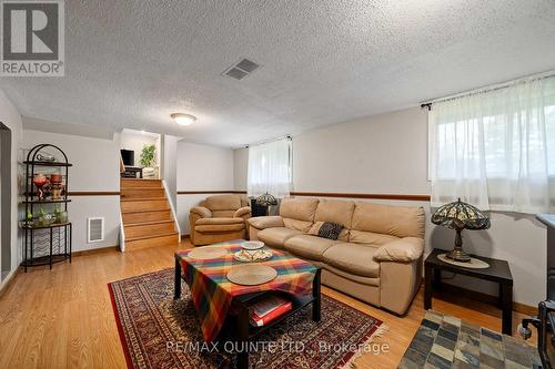 28 Catalina Drive, Quinte West, ON - Indoor Photo Showing Living Room