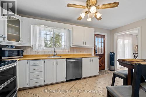 28 Catalina Drive, Quinte West, ON - Indoor Photo Showing Kitchen