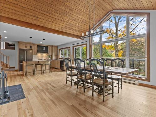 Dining room - 158 Rue De Bagot, Bromont, QC - Indoor Photo Showing Dining Room