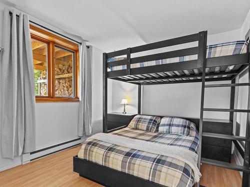 Bedroom - 158 Rue De Bagot, Bromont, QC - Indoor Photo Showing Bedroom