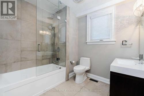 547 Dovercourt Road, Toronto, ON - Indoor Photo Showing Bathroom