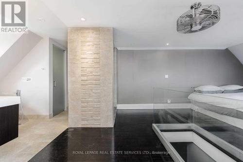 547 Dovercourt Road, Toronto, ON - Indoor Photo Showing Kitchen With Double Sink