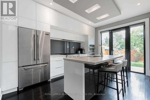 547 Dovercourt Road, Toronto, ON - Indoor