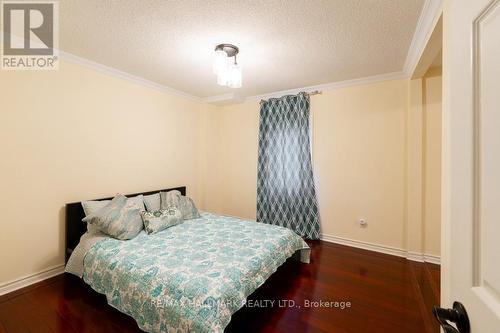 59 Oatlands Crescent, Richmond Hill, ON - Indoor Photo Showing Bedroom