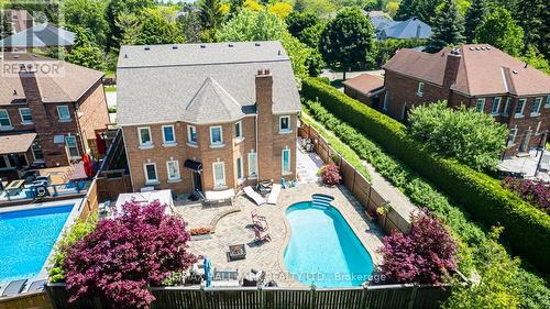 59 Oatlands Crescent, Richmond Hill, ON - Outdoor With In Ground Pool