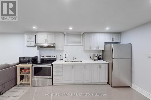 59 El Camino Way, Brampton, ON - Indoor Photo Showing Kitchen With Double Sink