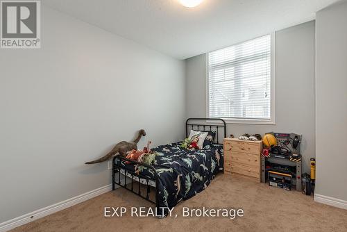 2 - 124 Parkinson Crescent, Orangeville, ON - Indoor Photo Showing Bedroom