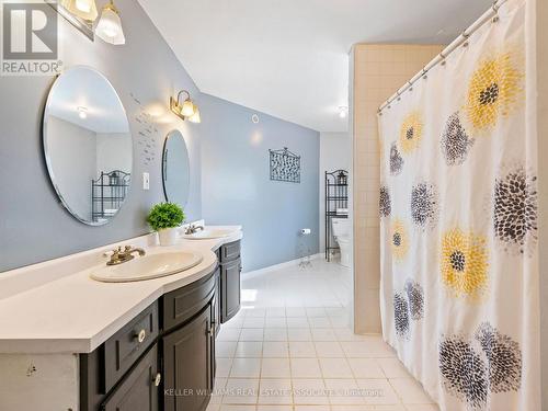 8 Scott Crescent, Erin, ON - Indoor Photo Showing Bathroom