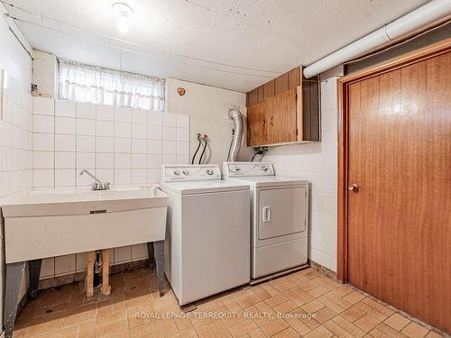 7 Everglades Dr, Toronto, ON - Indoor Photo Showing Laundry Room