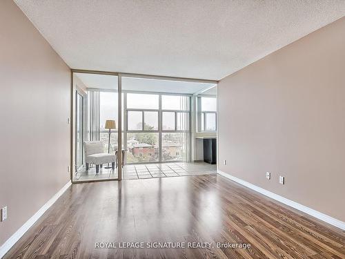 502-1360 Rathburn Rd, Mississauga, ON - Indoor Photo Showing Other Room