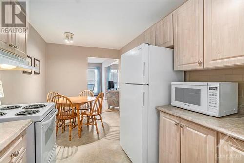 825 Cahill Drive W Unit#150, Ottawa, ON - Indoor Photo Showing Kitchen