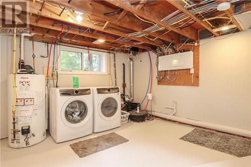 27 Nepahwin Avenue, Sudbury, ON - Indoor Photo Showing Laundry Room