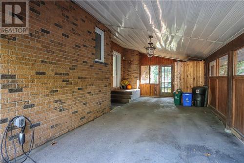 27 Nepahwin Avenue, Sudbury, ON - Indoor Photo Showing Garage