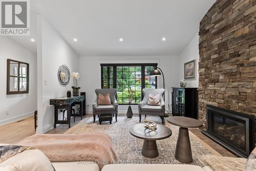 1630 Hillside Drive, London, ON - Indoor Photo Showing Living Room With Fireplace