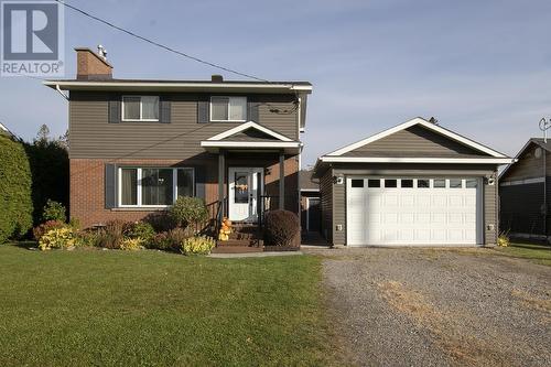 704 Third Lin E, Sault Ste. Marie, ON - Outdoor With Facade