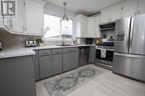 704 Third Lin E, Sault Ste. Marie, ON - Indoor Photo Showing Kitchen