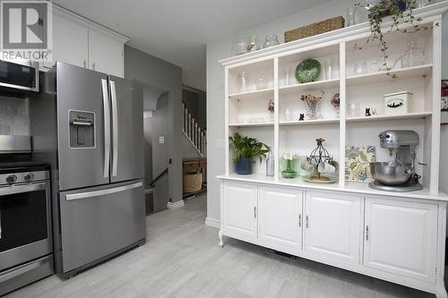 704 Third Lin E, Sault Ste. Marie, ON - Indoor Photo Showing Kitchen