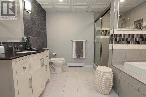 704 Third Lin E, Sault Ste. Marie, ON - Indoor Photo Showing Bathroom