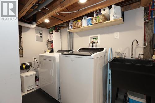 704 Third Lin E, Sault Ste. Marie, ON - Indoor Photo Showing Laundry Room