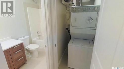 307 Bentley Lane, Saskatoon, SK - Indoor Photo Showing Laundry Room