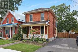 Welcoming front porch - 