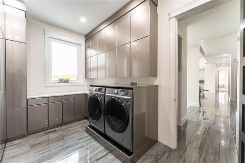 26 Prince Cove, East St Paul, MB - Indoor Photo Showing Laundry Room