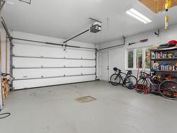 Garage - 